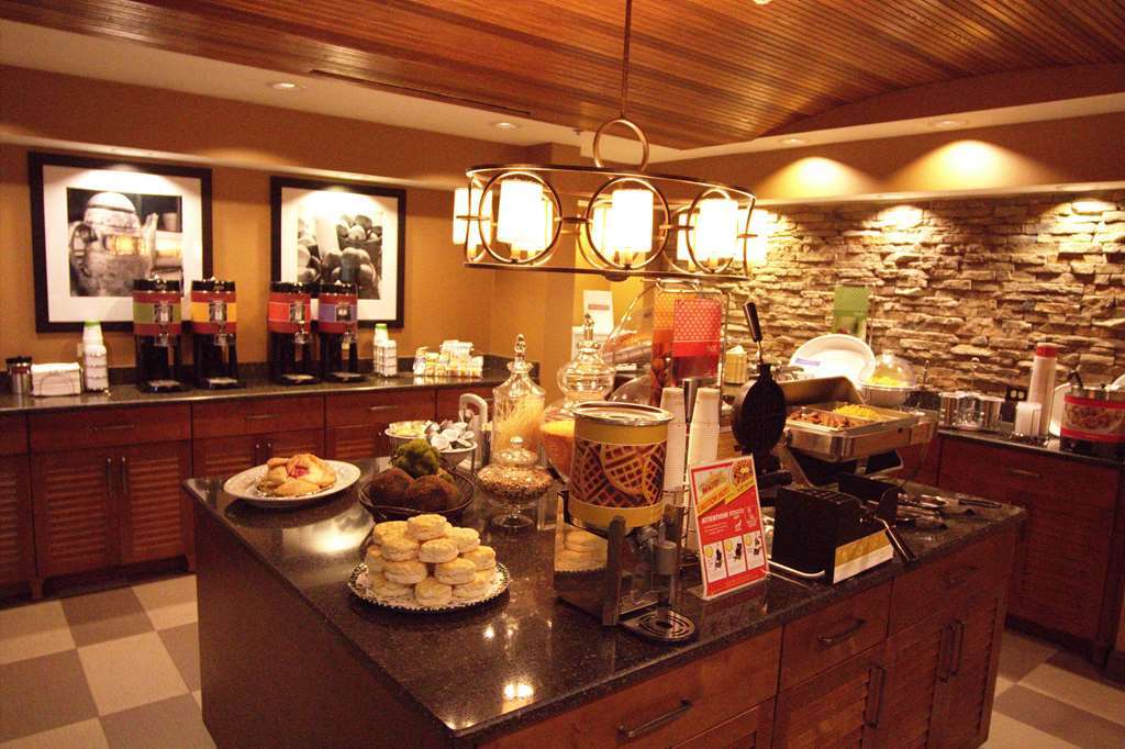 Hampton Inn & Suites Mooresville Étterem fotó